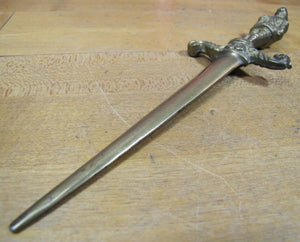 KNIGHT in SHINING ARMOR w SWORD Old Brass Letter Opener Figural Desk Art