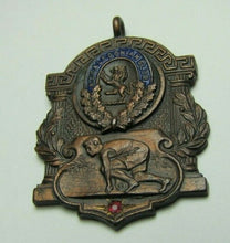 Load image into Gallery viewer, 1917 NEW YORK CALEDONIAN CLUB 100 Yard Dash Sports Award Medallion Red Jewel
