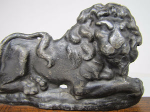 Antique Lion Decorative Art Cast Metal Wooden Base Doorstop Statue d1835
