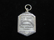 Load image into Gallery viewer, 1937 PET SHOW Medallion Medal ELLIN PRINCE SPEYER HOSPITAL FOR ANIMALS
