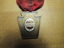 Load image into Gallery viewer, 1925 INTERNATIONAL LADIES GARMENT WORKERS UNION Delegate Bronze Medallion
