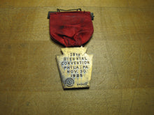 Load image into Gallery viewer, 1925 INTERNATIONAL LADIES GARMENT WORKERS UNION Delegate Bronze Medallion
