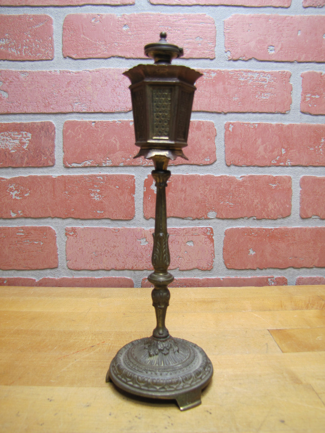Street Light Old Small Mini Decorative Arts Oil Lamp Brass Bronze Ornate Detail
