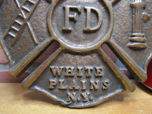 Load image into Gallery viewer, VOLUNTEER FD WHITE PLAINS NY Old Brass Auto Truck Fire Department Plaque Sign Advertising
