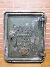 Load image into Gallery viewer, TRAFFIC CONTROL BOX NY CITY Orig Old Retired NYC New York OFF RED AMBER GREEN
