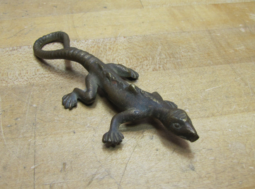 COMPLIMENTS OF C BUCHHOLTZ Co HOBOKEN NJ Antique Advertising Gecko Lizard Brass Bronze Foundry Company Ad