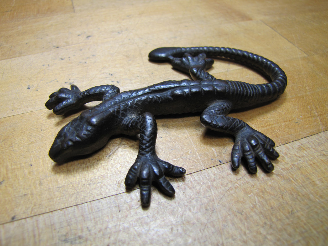 Antique Cast Iron Lizard Serpent Gecko Salamander Figural Paperweight Decorative Desk Art