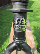 Load image into Gallery viewer, SE RACING QUADANGLE FRAME LANDING GEAR FORKS FREESTYLE BMX SET 20&quot;
