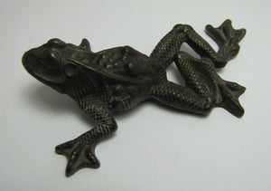 RH Co Antique Cast Iron Figural Frog Paperweight Decorative Art Small Statue Reading Hardware Co Turn of Century 1900+-